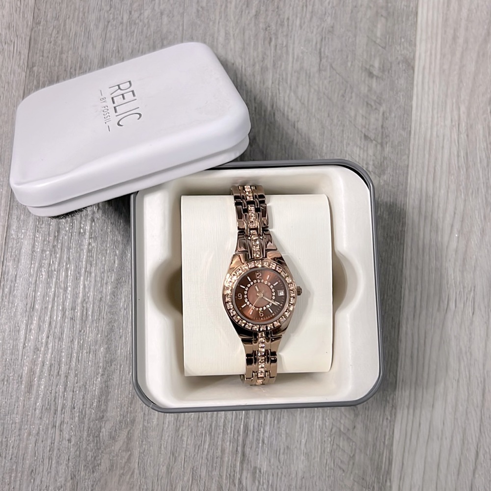 Women’s chocolate brown Fossil watch